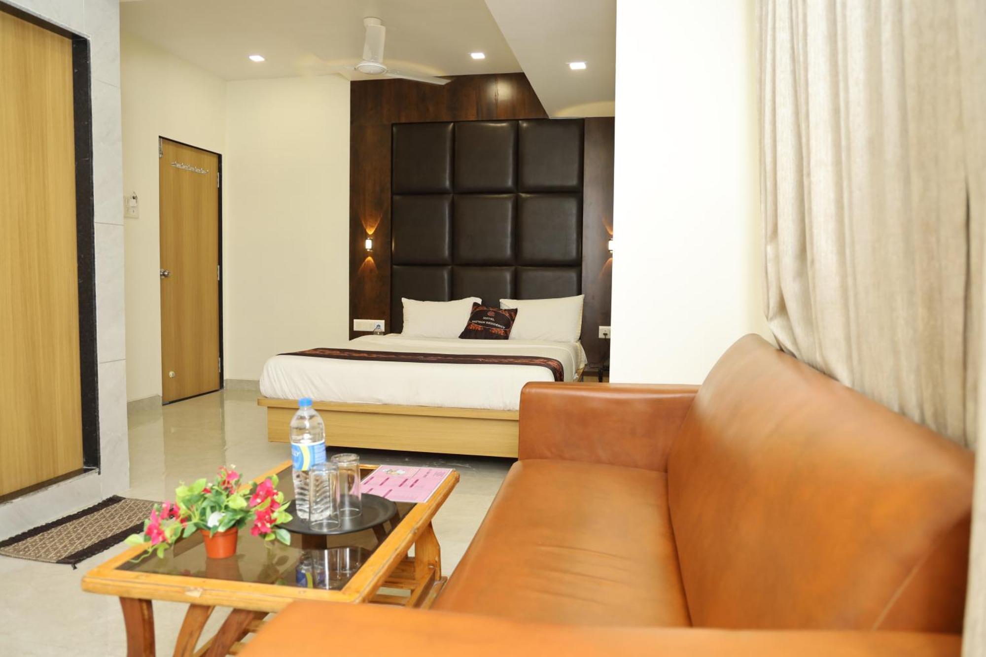 Hotel Satyam Residency Нави Мумбаи Экстерьер фото