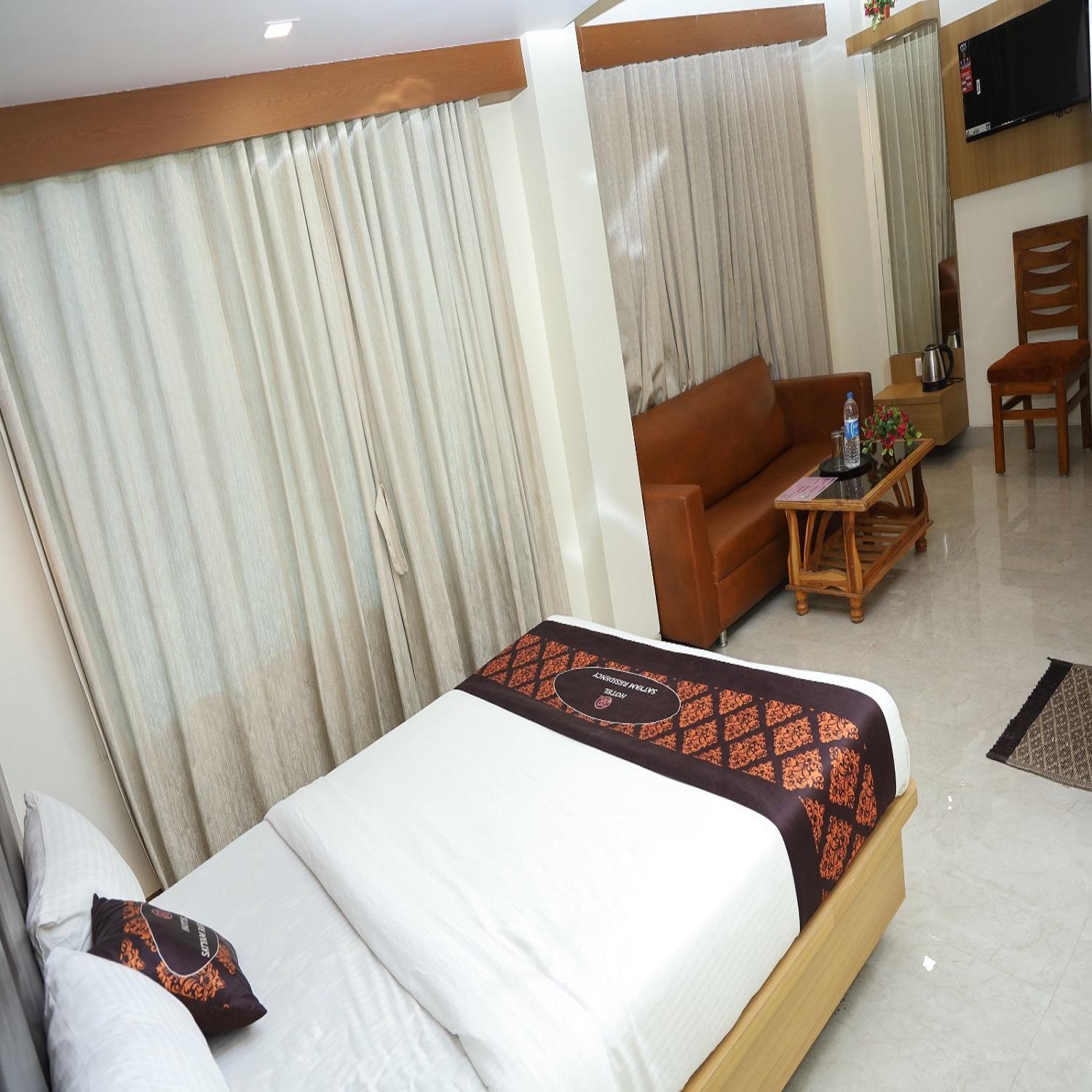 Hotel Satyam Residency Нави Мумбаи Экстерьер фото