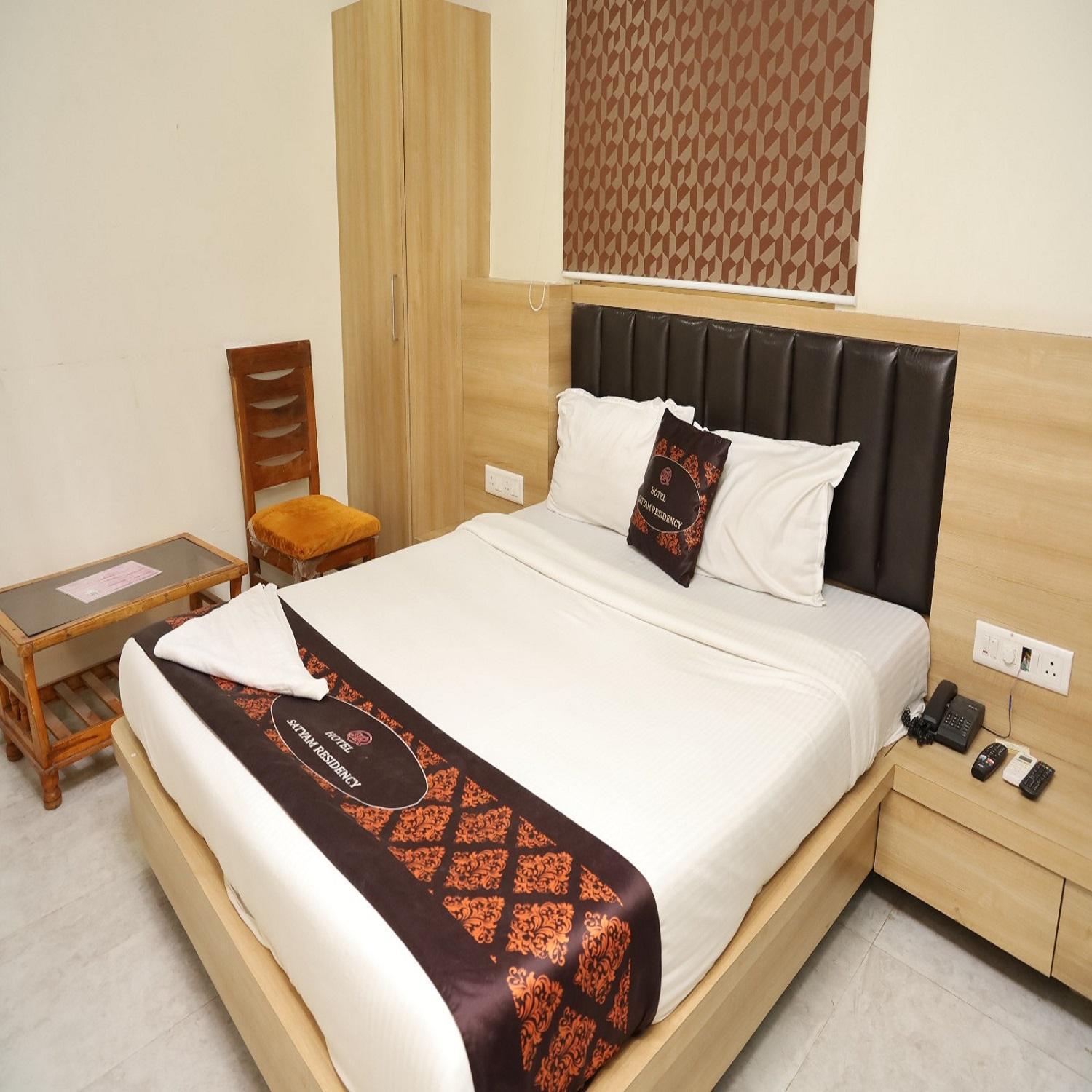 Hotel Satyam Residency Нави Мумбаи Экстерьер фото